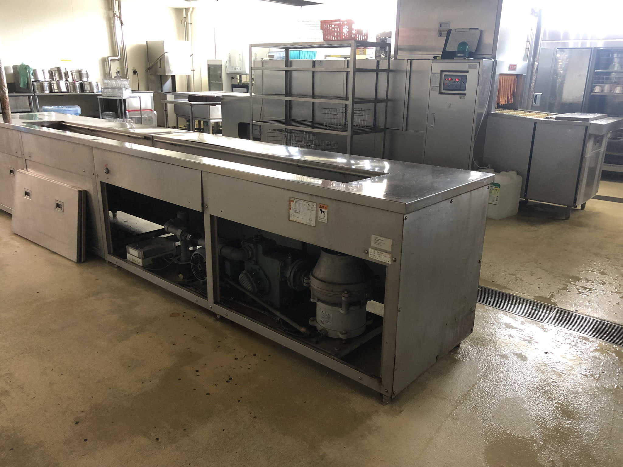 病院設備の粉砕機内臓シンクのディスポーザー交換