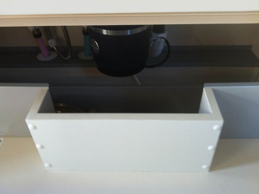 引き出しを加工します